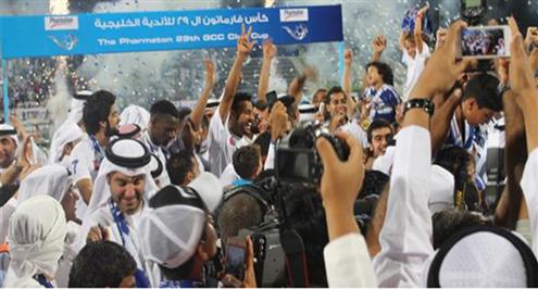 فيديو ..النصر الإماراتي يهزم صحم العماني ليتوج بطلاً للأندية الخليجية بعد 25 عاماً